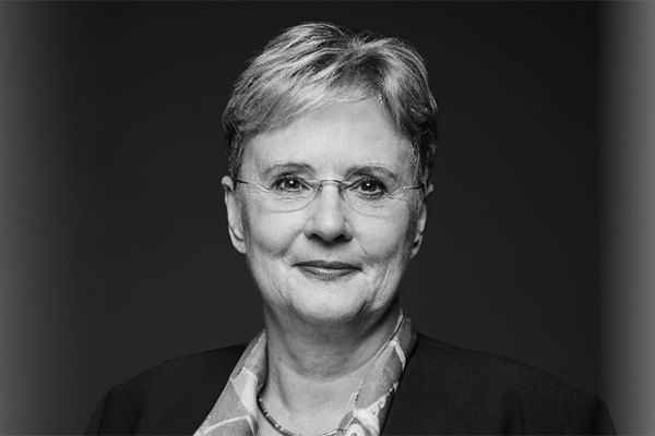 Dr. Dorothee Ruckteschler